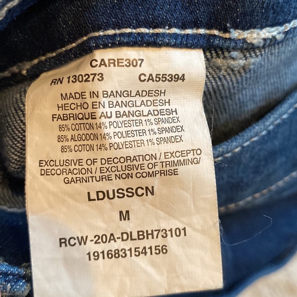 Wrangler skirt . Great condition. Measurements in photo. Size Medium - Picture 3 of 5